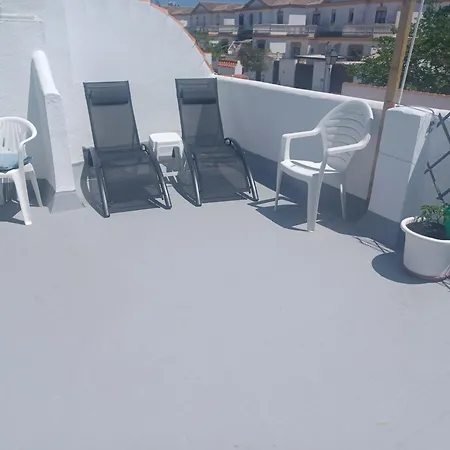 Private Ensuite With Private Balcony شقة *