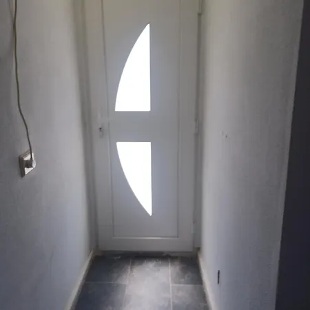 Private Ensuite With Private Balcony Lejlighed