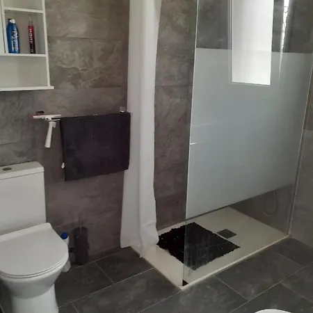 Private Ensuite With Private Balcony Apartment *